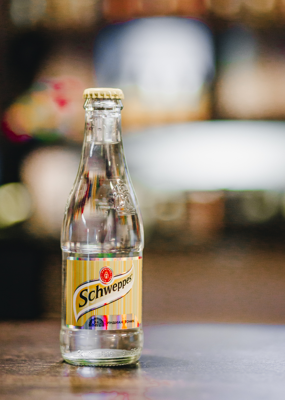 Напиток Schweppes Indian Tonic