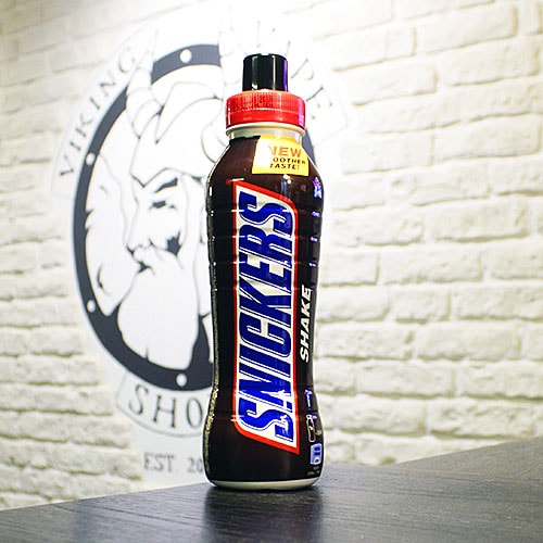 Молочный коктейль Snickers Shake