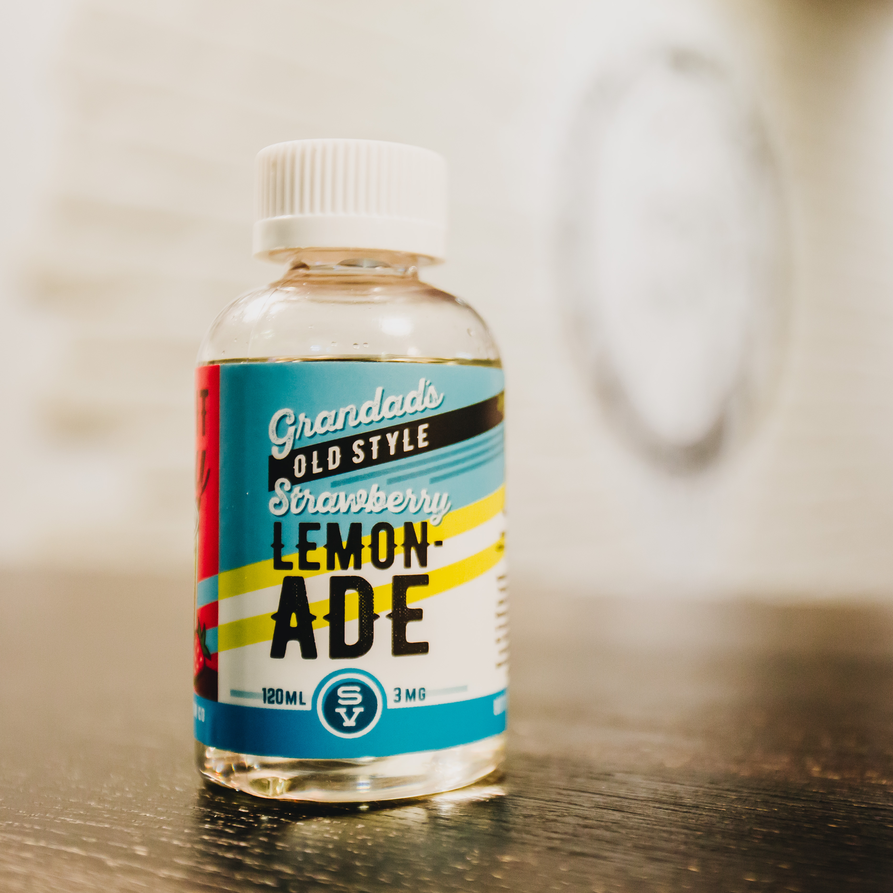 Жидкость для вейпа Simple Vapor Strawberry