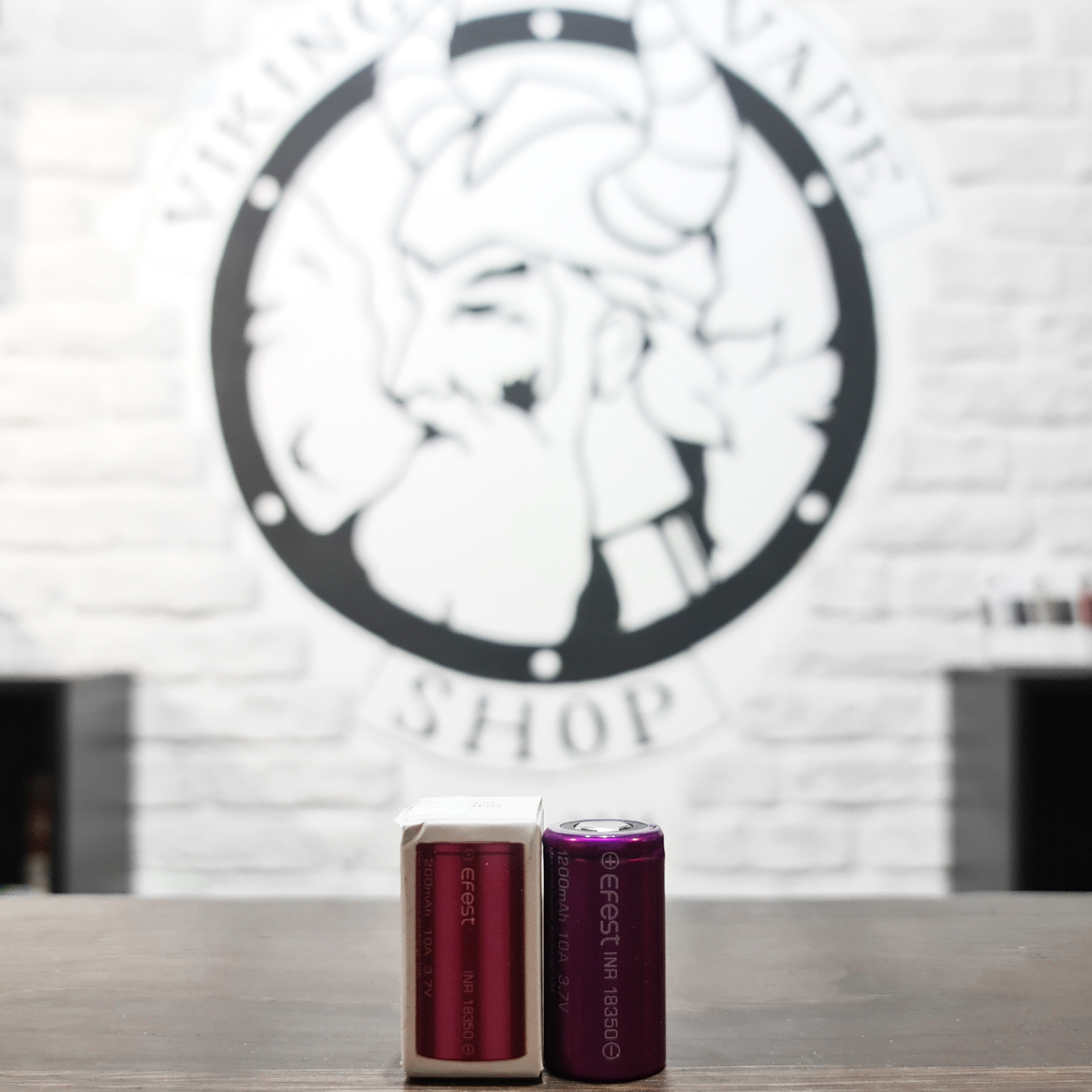 Аккумулятор Efest 18350