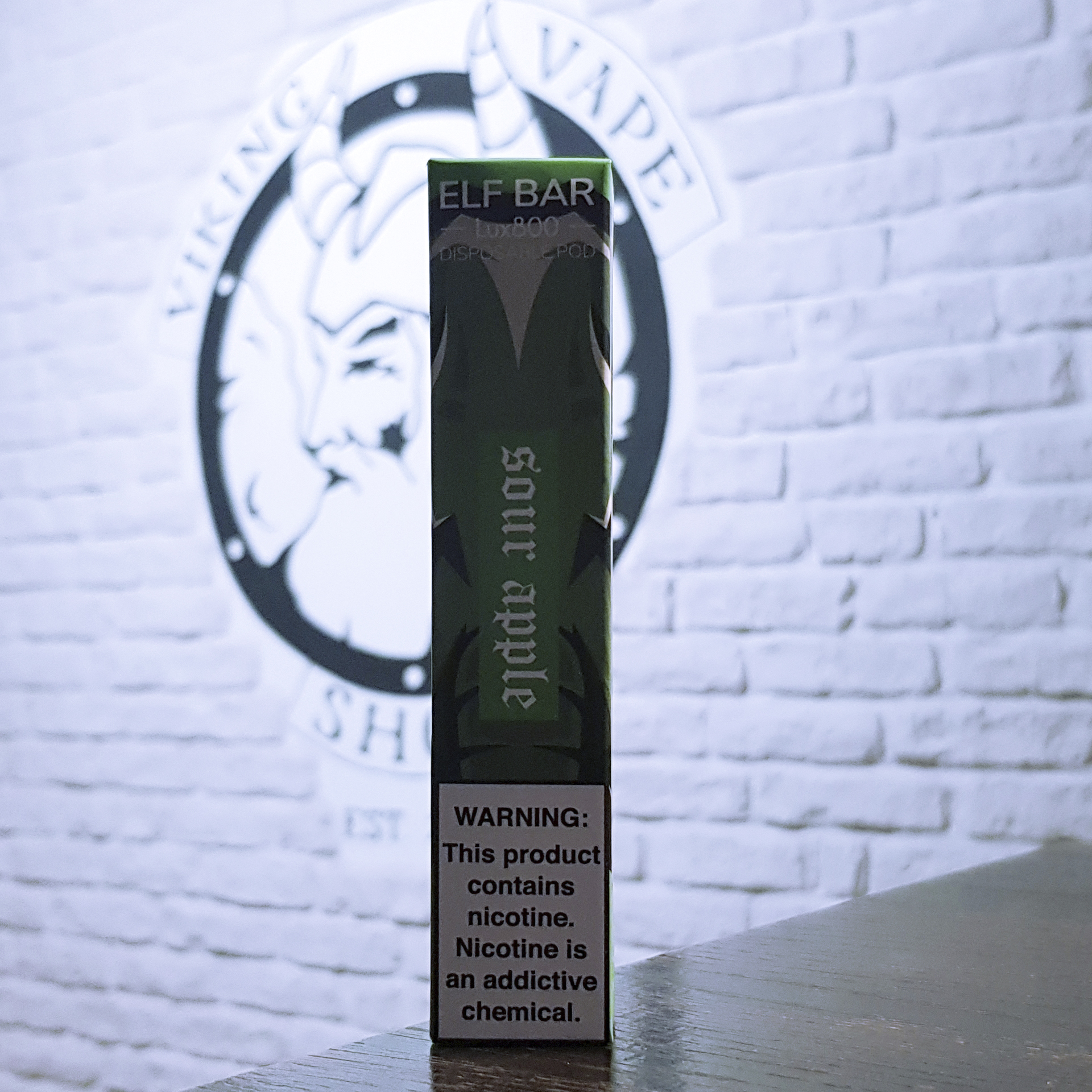 Одноразовая электронная сигарета Elf Bar Lux 800 затяжек Кислое Яблоко